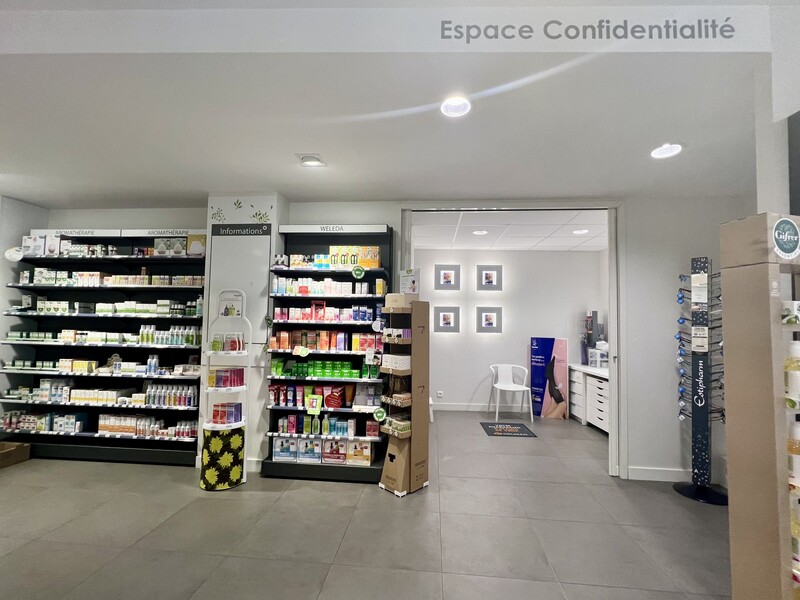 Pharmacie des Champs interieur (6)